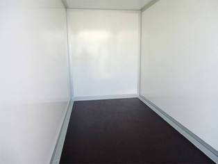 Kofferanhänger 2000 kg Innenraum