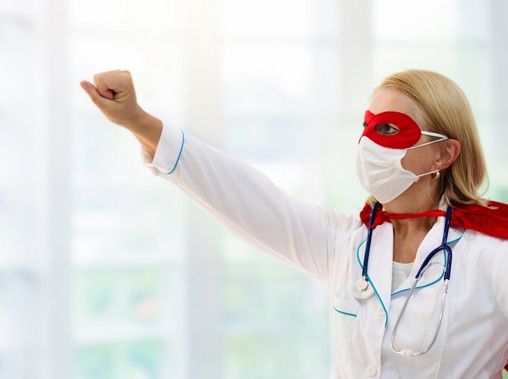 Aerztin als Superheldin