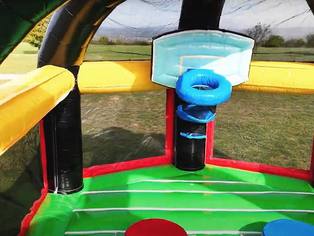 Innenraumansicht der Basketball Arena