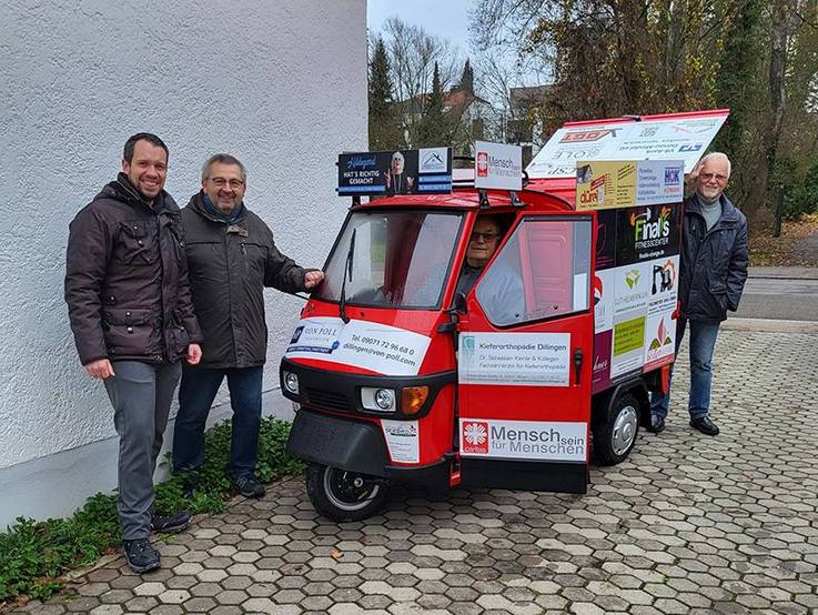 Folierte gesponsorte Piaggio Ape 50 für den Caritasverband in Dillingen an der Donau