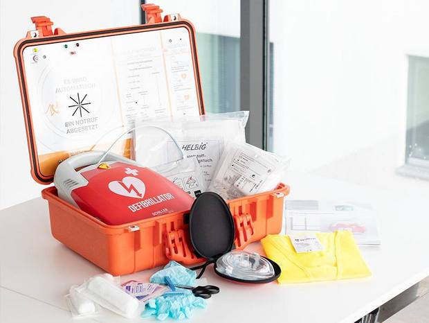 Lebensrettungskoffer Notfallkoffer geöffnet Details