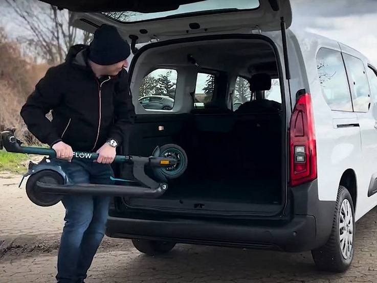 Offener Laderaum des Citroën Berlingo XL Feel