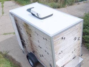 Vollklimatisierter Tiertransport- und Futtermittelanhänger - Draufsicht